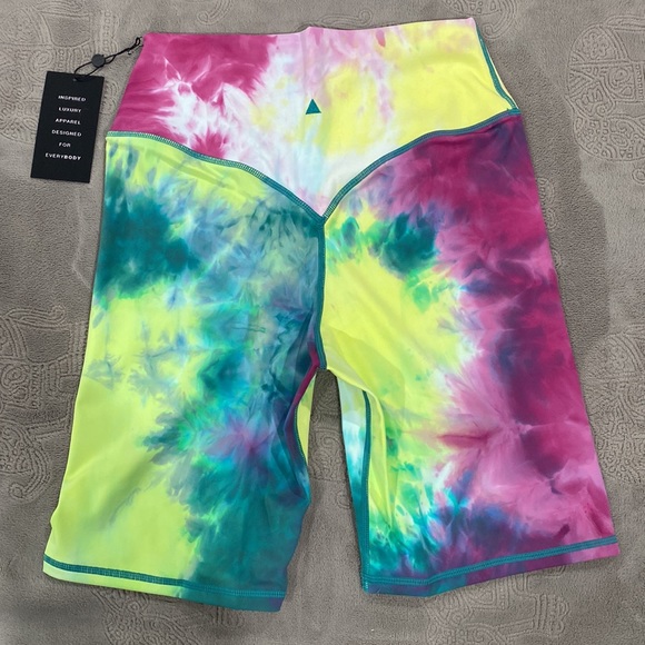 Balance Athletica Shorts Nwt Vitality Cloud Biker Shorts Tropical
